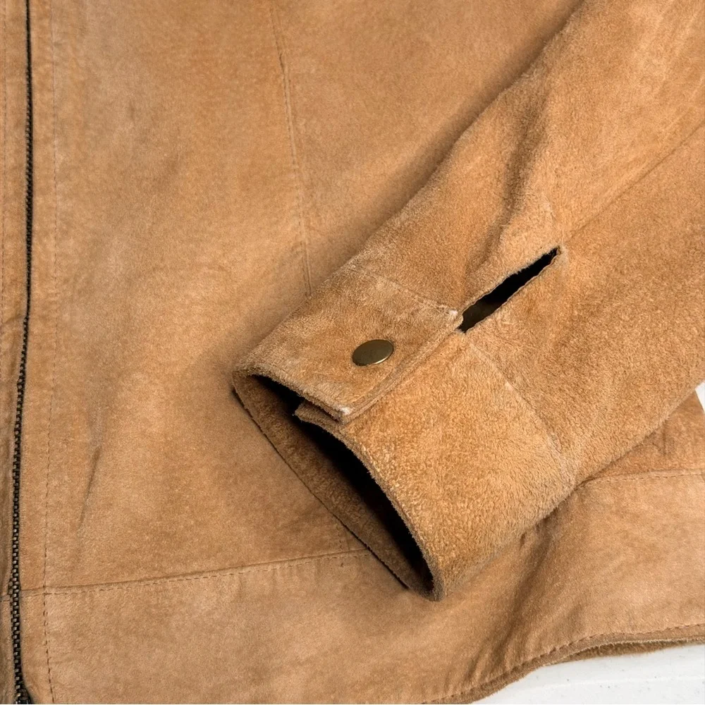 Chic Tan Leather Jacket - Picture 11 of 14